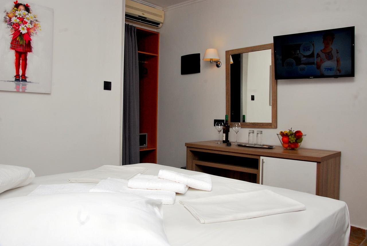 Hotel Olympia Pefkochori Exterior photo