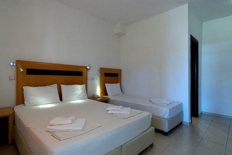 Hotel Olympia Pefkochori Exterior photo